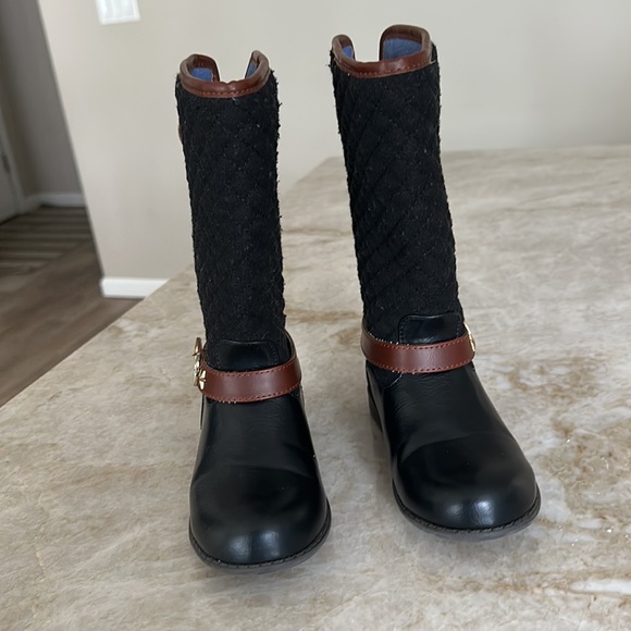 Tommy Hilfiger boots - Picture 2 of 7